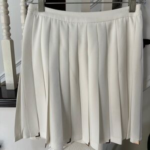 Zara Cream Pleated  Mini Skirt for Casual Wear Size 2